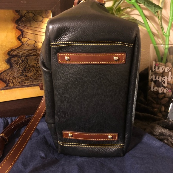 Dooney & Bourke Soft Leather Tote With Strap, NWOT - Picture 3 of 6